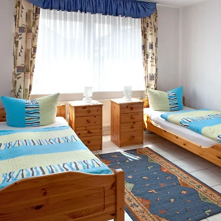 Ferienweingut Klaus Thiesen Gästezimmer und Apartments-2